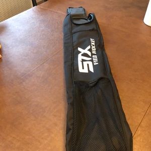 Field hockey stick bag.